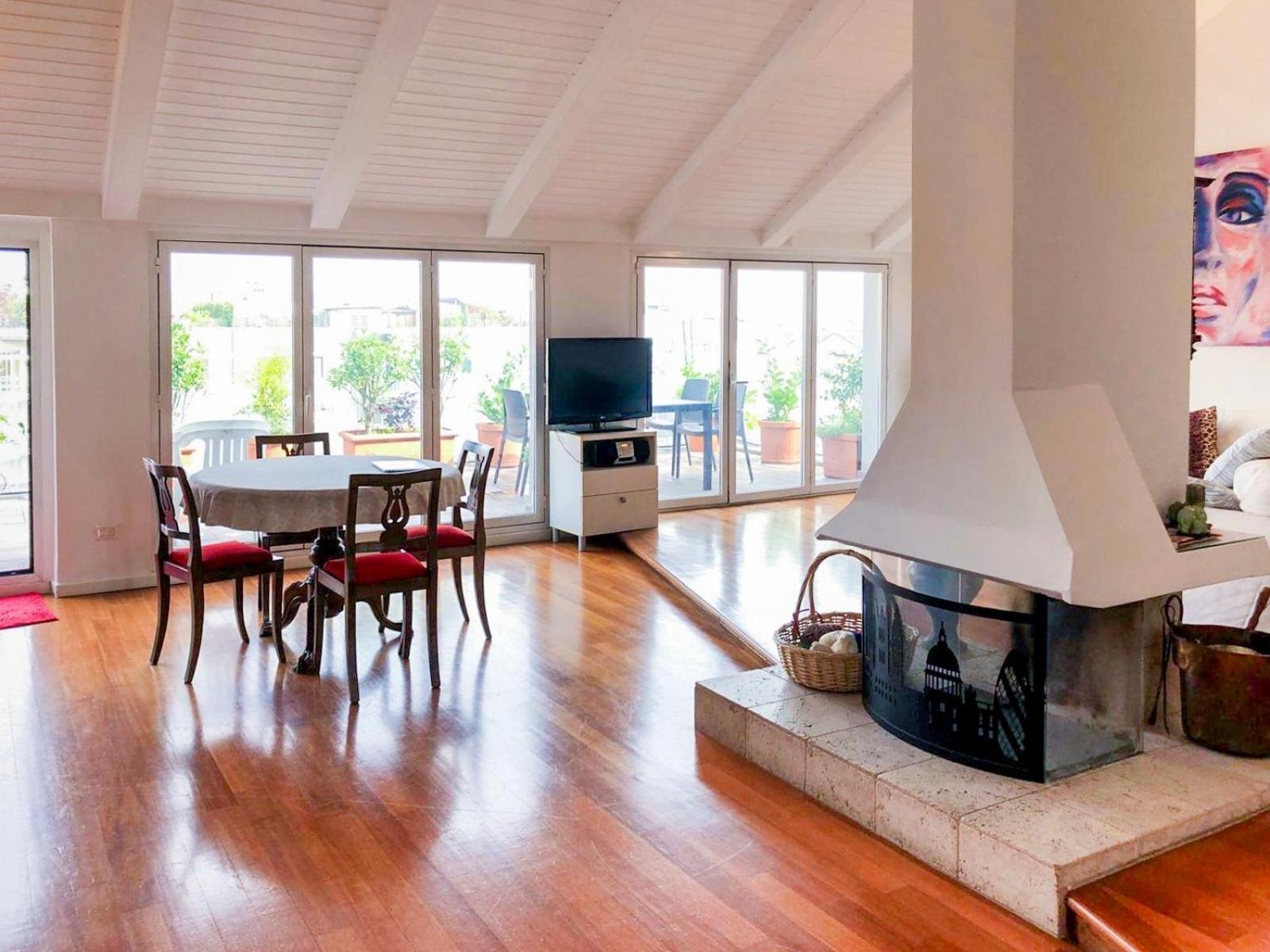 Appartamento Penthouse In The Sky With 30 Sqm Terrace Station